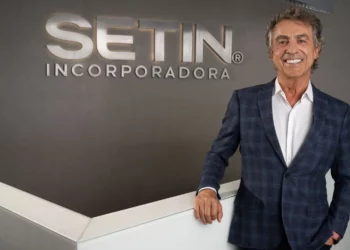 Incorporadora, Empresa de incorporação