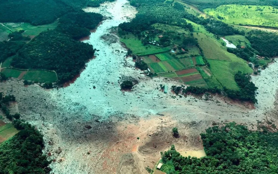 indenização, indenização por dano, indenização moral reflexo, indenização por danos, indenização materiais;