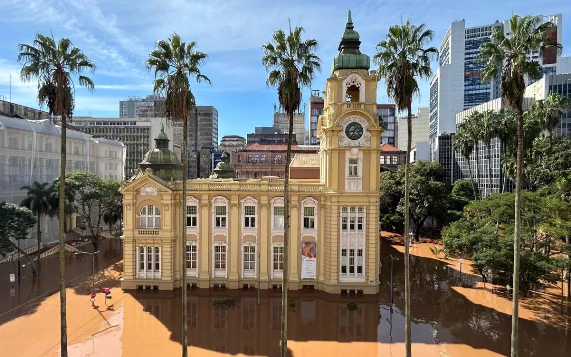 temporais, inundações;