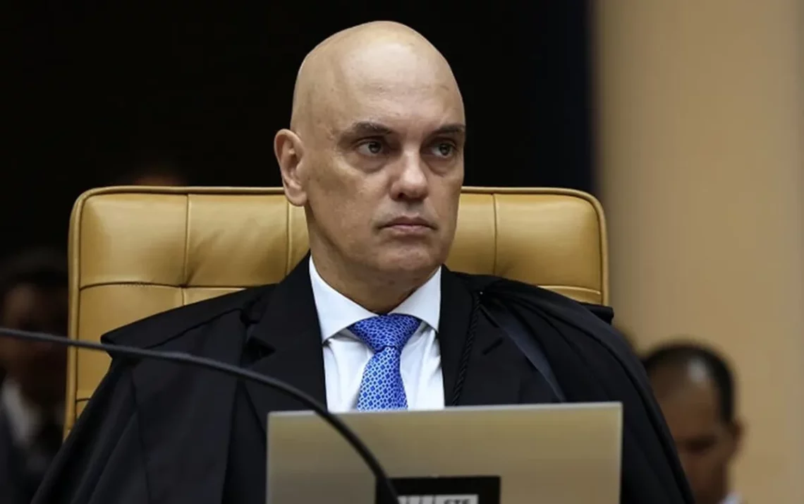 Moraes, autoriza, oitiva;