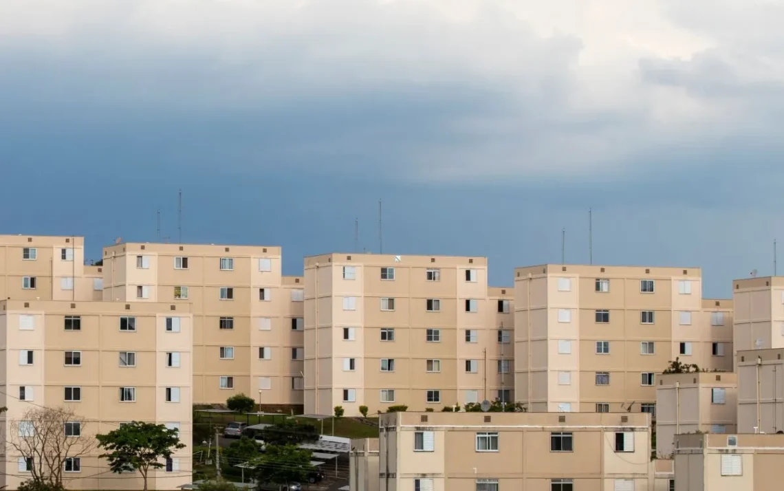 benefício, subsídio, ajuda financeira, assistência habitacional;