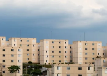 benefício, subsídio, ajuda financeira, assistência habitacional;