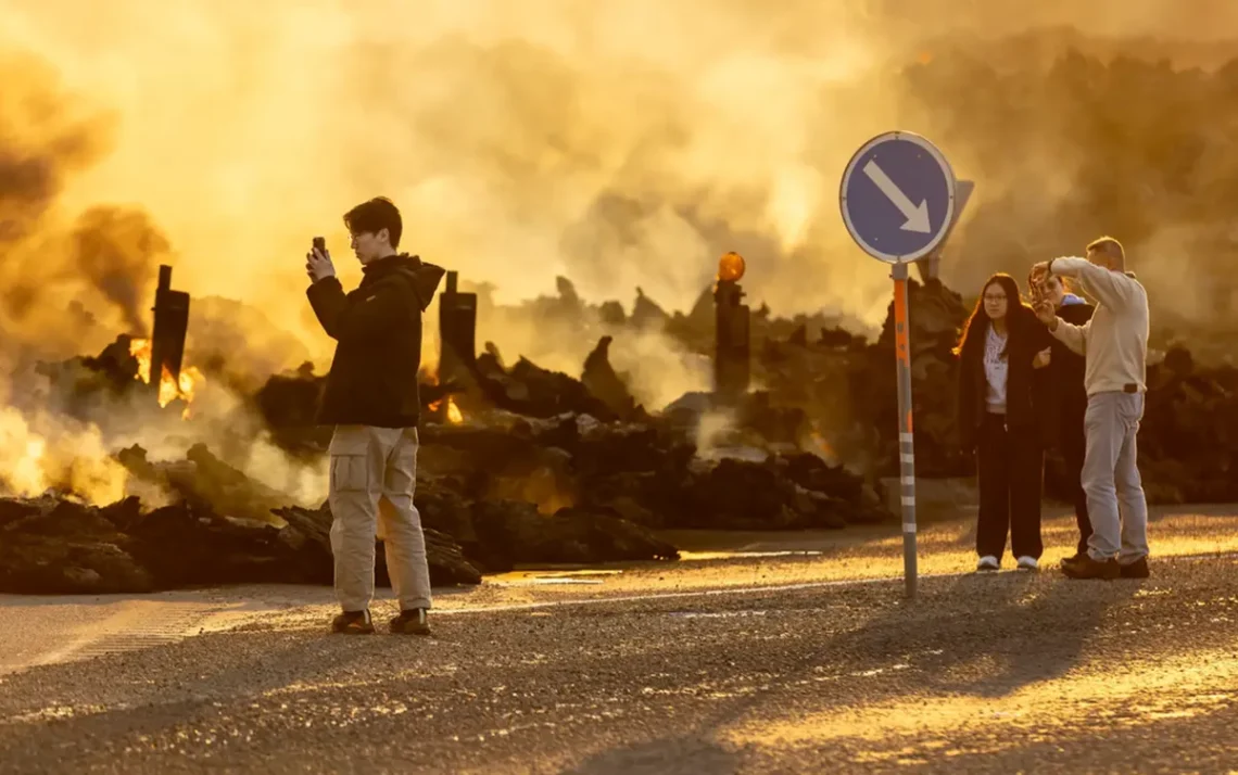 montanha de fogo, volcão, montanha queima, lava, fogo subterrâneo